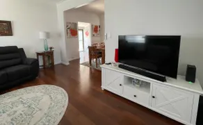 Entire home hosted by Edward. - Image 5