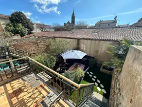Peaceful apartment with garden - Image 3