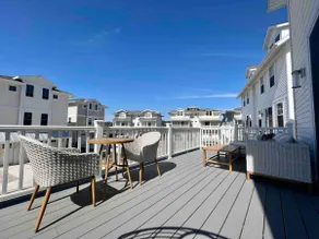 Hot Tub - Saugatuck - Douglas - Luxury Home Sleeps 8 - Image 2