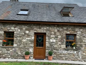 Tyn-y-Pant Cottage nestled in the Brecon Beacons. - Image 2