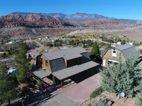 Western Home Overlooking Red Cliffs In Leeds Ut - Image 3