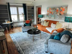 Shades of Blue | Downtown Bentonville | Sleeps 8 - Image 4