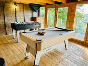 Views, Hot Tub+Gamesroom - Image 3