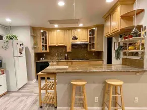 Clean and Relaxing Home Away From Home w Patio - Image 2