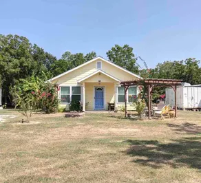 The Sunshine House - Image 2