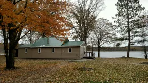 Lake Cabin - Image 3