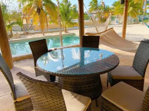Beach house with Swimming pool & air conditioning - Image 4