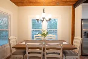 NEW-Ethel Rose Cottage-5 min to Magnolia Silos - Image 5