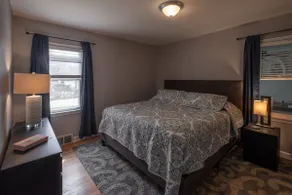 Central, Game Room, Quiet Walkable Area - Image 3