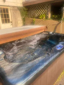 Hot Tub mins to MOHEGAN SUN - Image 3