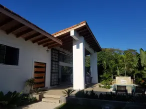 Tropical modern minimalist outdoor living paradise - Image 3