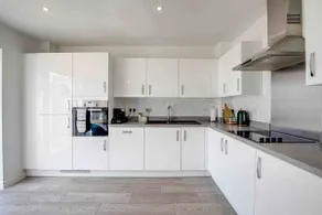 Silver Stag Properties, 3 bedroom luxury house - Image 5