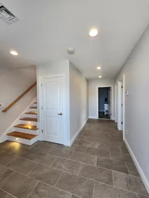 Clean-Cozy-Comfy. Steps to the Ocean and center! - Image 4