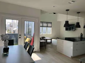 3 Bedroom, 3 Bath: Entire private house, sleeps 7 - Image 3