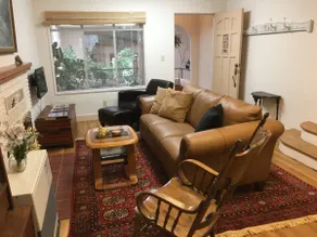 Downtown Historic Charm. 3 beds. - Image 4