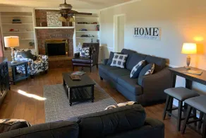 Convenient, clean, safe, minutes to Nashville! - Image 2