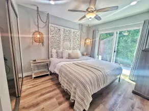 1BR 1B - 75” & 55” TVs - Modern Casita - Image 2