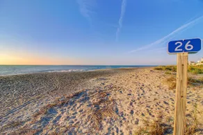 Edisto Beach House that sleeps 14 with Hot Tub - Image 5