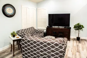 Cozy, Quiet & Fully Remodeld Rancho Cucamonga Home - Image 3