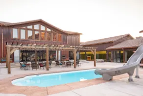 Zion Oasis-Retreat,Reunion,Weddings, pool slps 56 - Image 5