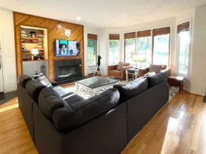 4BR (3 KING)+ Shuffleboard + Hot Tub + EV Outlet - Image 2