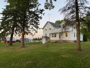 Bluff Country Farmhouse with a view - Image 3