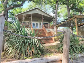 Simple Pleasures on the Brazos: 2 Bedroom cottage - Image 5