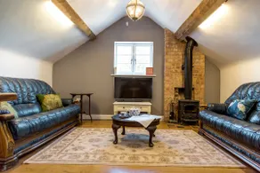Beautiful historic country coach house in Staffs - Image 3