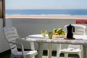 1 BEDROOM APARTMENT WITH TERRACE AND SEA VIEWS - Image 3