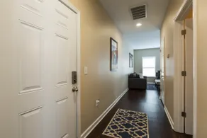 *One Bed Apartment|One Mile to Rupp Arena* - Image 3