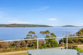 White Beach Seaside Retreat - Image 3