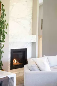 Botanical Estates Modern Wine Co. Home & Jacuzzi - Image 4