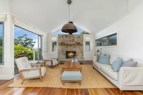 Coast at Hyams Beach - Image 2
