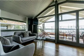 lagoon house - Image 2