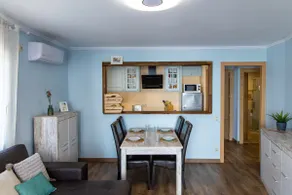 Apartment with large terrace 4 minutes from the beach - Image 4