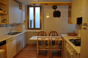 Apartment in the heart of the historic center of Muggia - Image 3