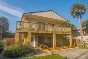 Ocean Views ~ Large Sun Deck ~ Steps to the Beach! - Image 4
