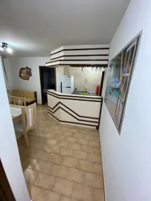 Spacious apartment, block from the sea. Close to everything! - Image 4