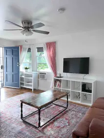 Quaint 1940s Home - Image 5