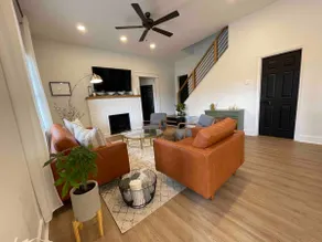 Modern Colonial+3 baths and Hot tub+ Pet Friendly - Image 5