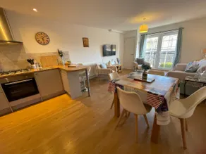 Cosy Apartment, near Sandown beach, free parking - Image 4