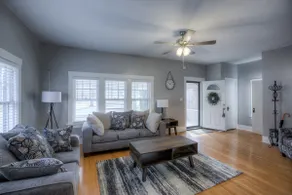 Big Midtown Home! Entertainment Room, Bunk Beds! - Image 4