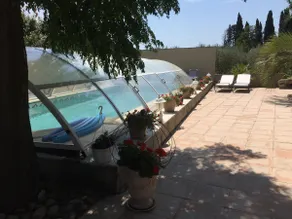 Outbuilding in large garden with pool Provence - Image 4