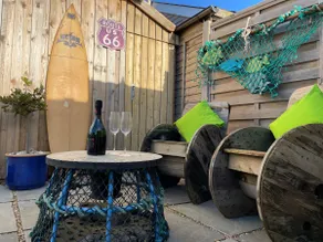 Luxury Pet Friendly Cabin Witterings 50m to beach - Image 2