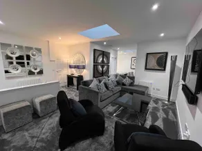 The Hideaway in the heart of Stirling City Centre - Image 2