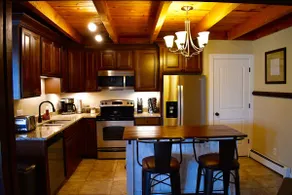 Newly renovated nice condo - Image 2