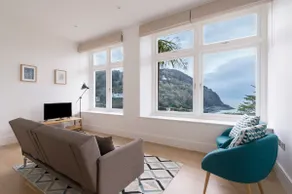 Relaxing Seaside Stay For Families | 2 Bed - Image 2
