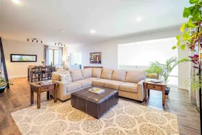 Downtown | Close to Beach | Brew and Wine Country - Image 2