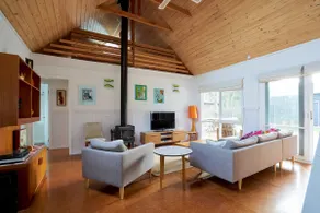 Clambake Beach House - Cool retro, private yard! - Image 2