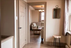 Linthorne Loft · Historic, Centrally Located Loft - Image 3